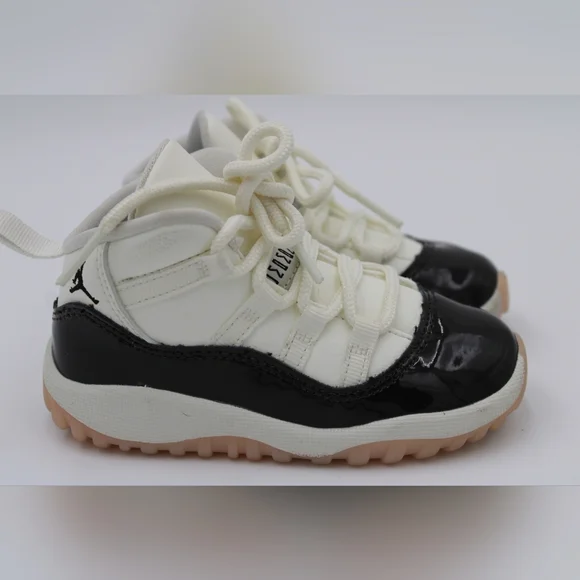 Jordan 11 Retro (TD) 8C – Sail/Velvet Brown/Atmosphere – Great Condition - Picture 5 of 9